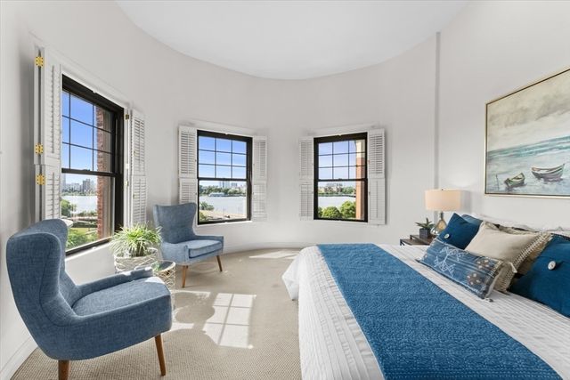 4 Charlesgate E 705, Boston, MA 02215