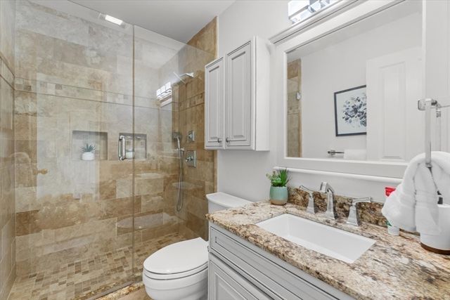 4 Charlesgate E 705, Boston, MA 02215