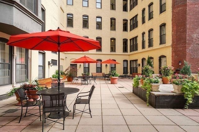 4 Charlesgate E 705, Boston, MA 02215