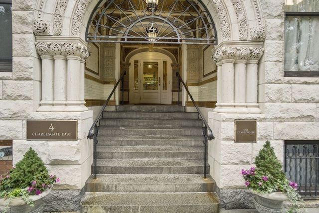 4 Charlesgate E 705, Boston, MA 02215