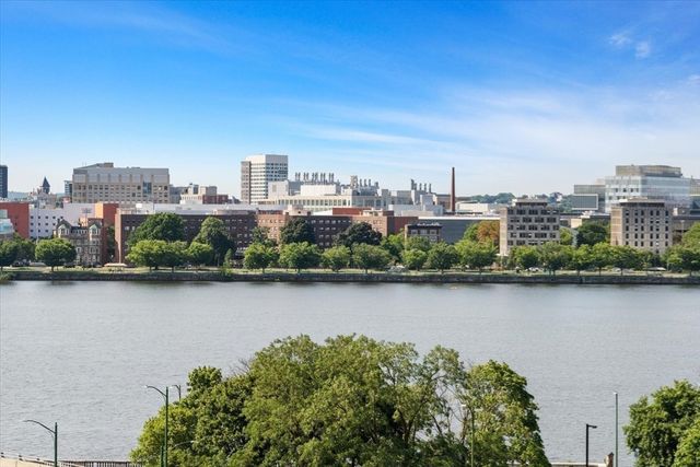 4 Charlesgate E 705, Boston, MA 02215