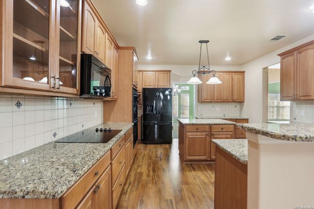 8814 Spanish Moss, Windcrest, TX 78239