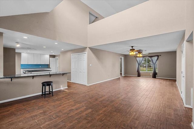 7228 Avenue R, Santa Fe, TX 77510