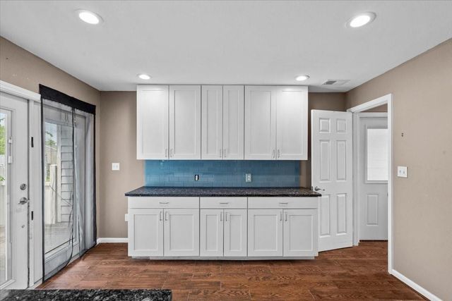 7228 Avenue R, Santa Fe, TX 77510