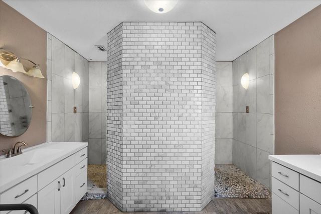 7228 Avenue R, Santa Fe, TX 77510