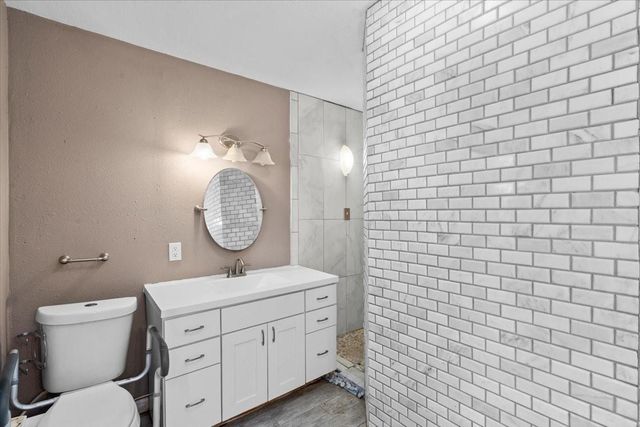 7228 Avenue R, Santa Fe, TX 77510