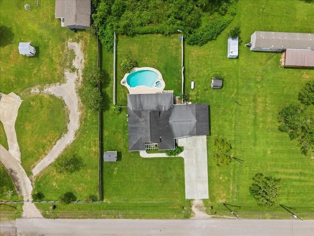 7228 Avenue R, Santa Fe, TX 77510
