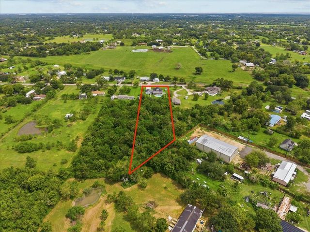 7228 Avenue R, Santa Fe, TX 77510