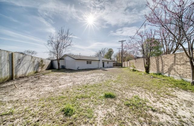 1605 S 108th East Place, Tulsa, OK 74128