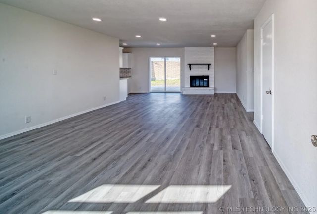 1605 S 108th East Place, Tulsa, OK 74128