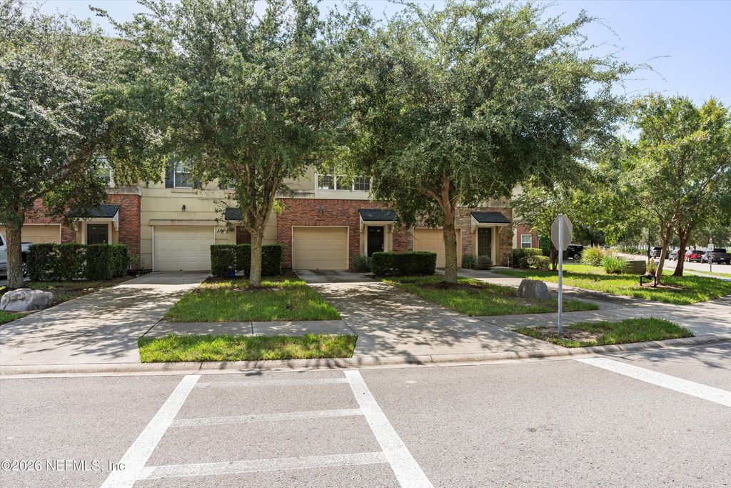 4368 ELLIPSE Drive, Jacksonville, FL 32246