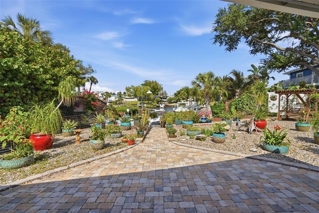 314 S SHORE DRIVE, Osprey, FL 34229