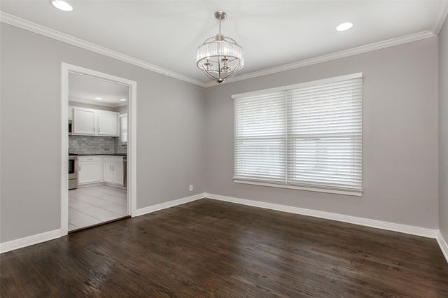 570 Bondstone Drive, Dallas, TX 75218