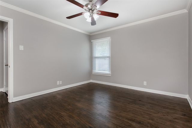 570 Bondstone Drive, Dallas, TX 75218