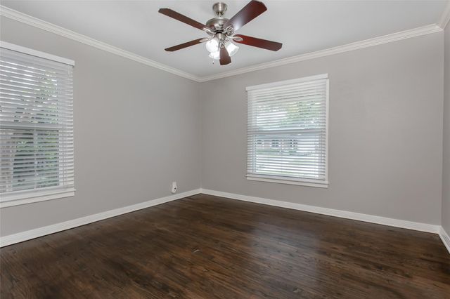 570 Bondstone Drive, Dallas, TX 75218