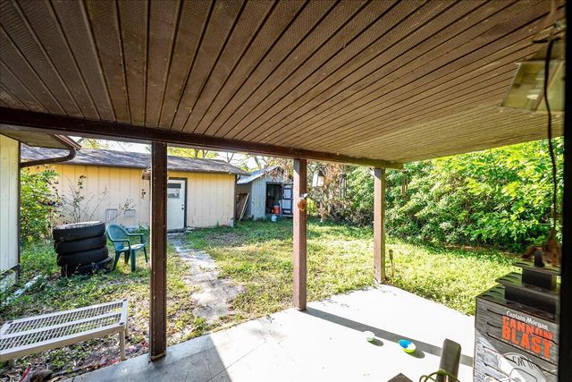 2935 Middle Road, Fort Pierce, FL 34981