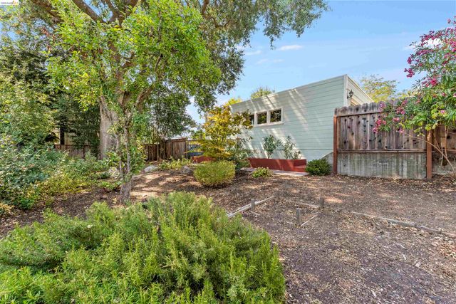 1983 Parkside Dr, Walnut Creek, CA 94597