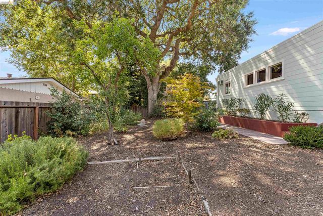 1983 Parkside Dr, Walnut Creek, CA 94597