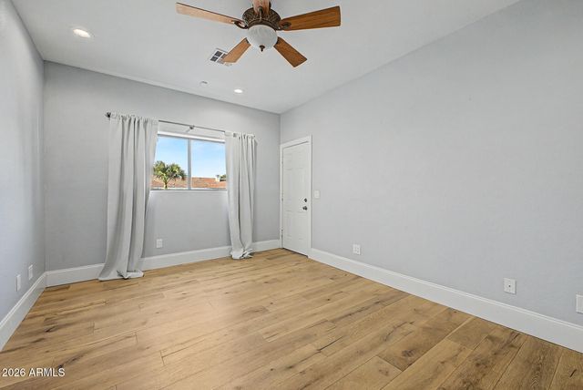 426 E HORSESHOE Avenue, Gilbert, AZ 85296