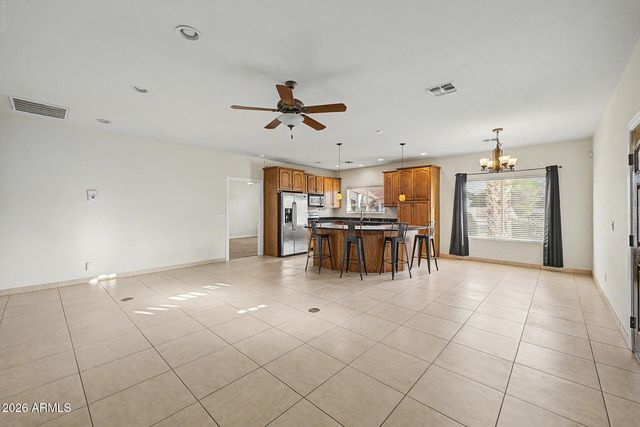 426 E HORSESHOE Avenue, Gilbert, AZ 85296