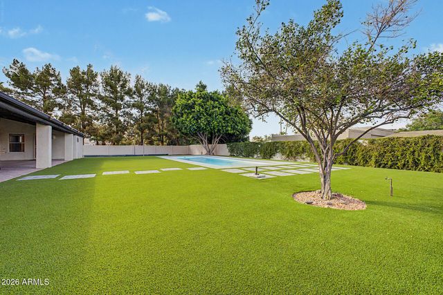 426 E HORSESHOE Avenue, Gilbert, AZ 85296