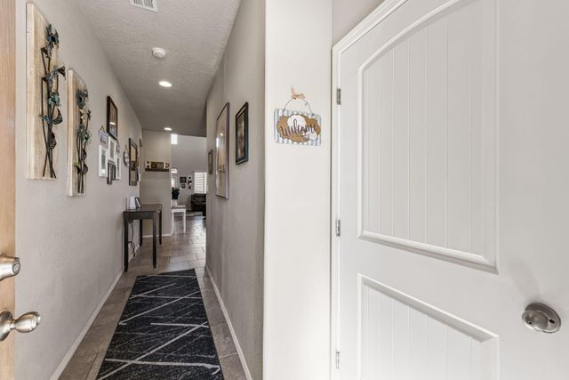 7179 Wrangell Loop NE, Rio Rancho, NM 87144