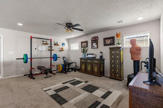 7179 Wrangell Loop NE, Rio Rancho, NM 87144