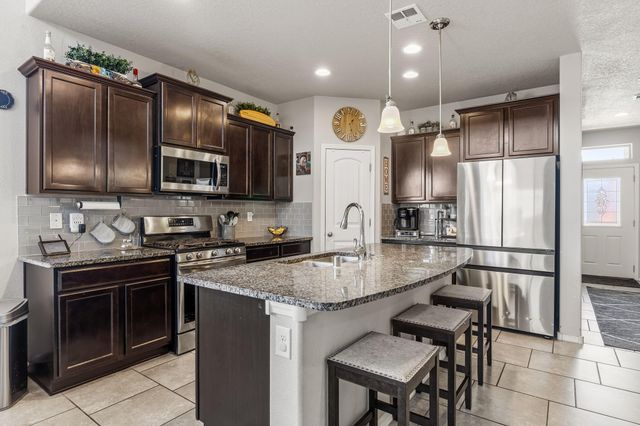 7179 Wrangell Loop NE, Rio Rancho, NM 87144