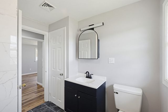 690 N Quincy St, Brockton, MA 02302