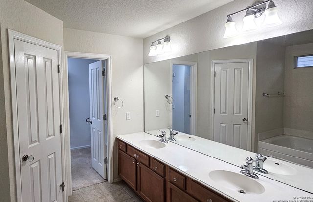 5509 COLUMBIA, Schertz, TX 78154