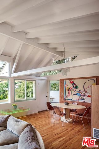 2764 Outpost Drive, Los Angeles, CA 90068