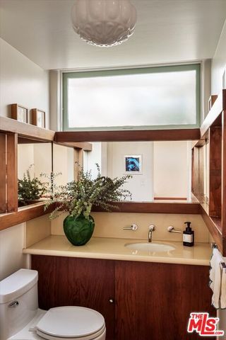 2764 Outpost Drive, Los Angeles, CA 90068