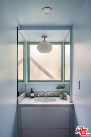 2764 Outpost Drive, Los Angeles, CA 90068