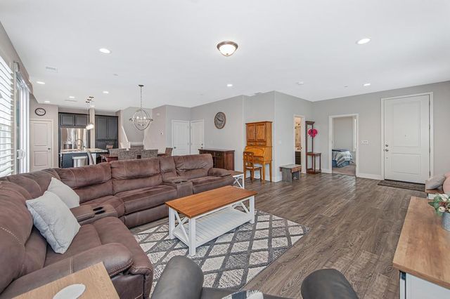 756 Silo St, Folsom, CA 95630