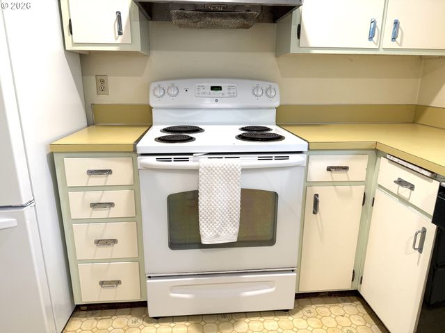 5035 WHITEAKER St, Eugene, OR 97405