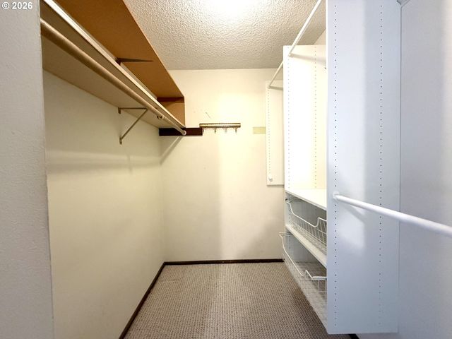 5035 WHITEAKER St, Eugene, OR 97405