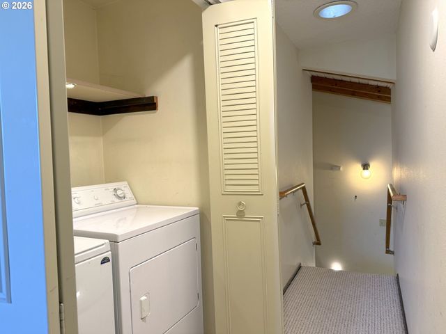 5035 WHITEAKER St, Eugene, OR 97405