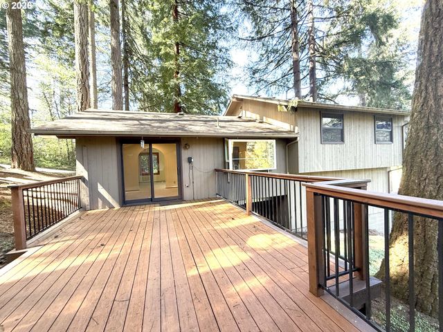 5035 WHITEAKER St, Eugene, OR 97405