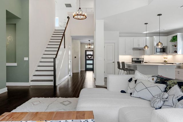 7205 Albert RD, Austin, TX 78745