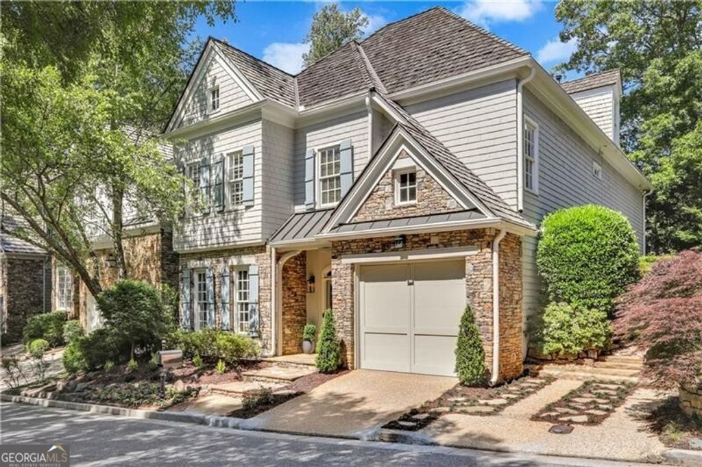 42 Conifer Park Lane NE, Atlanta, GA 30342