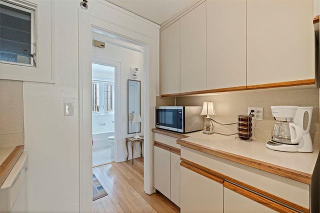 130 4TH AVENUE N 602, St Petersburg, FL 33701