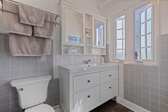 130 4TH AVENUE N 602, St Petersburg, FL 33701