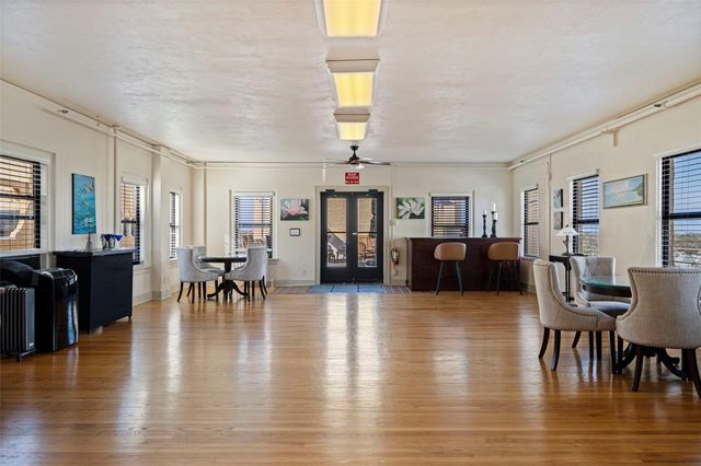 130 4TH AVENUE N 602, St Petersburg, FL 33701