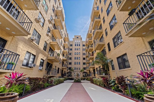 130 4TH AVENUE N 602, St Petersburg, FL 33701