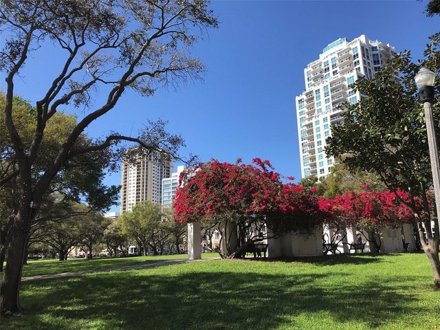 130 4TH AVENUE N 602, St Petersburg, FL 33701