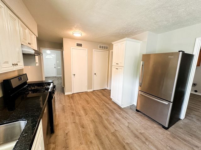 6461 Danbury Lane, Dallas, TX 75214