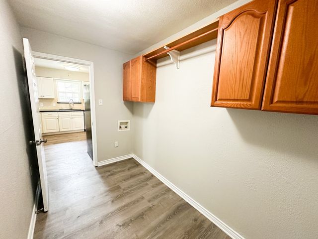 6461 Danbury Lane, Dallas, TX 75214