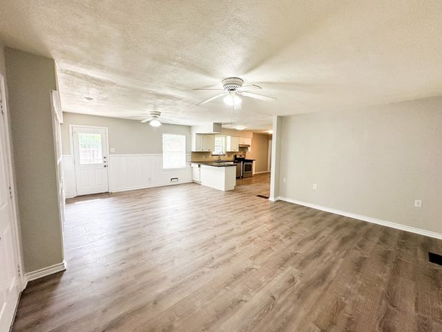 6461 Danbury Lane, Dallas, TX 75214