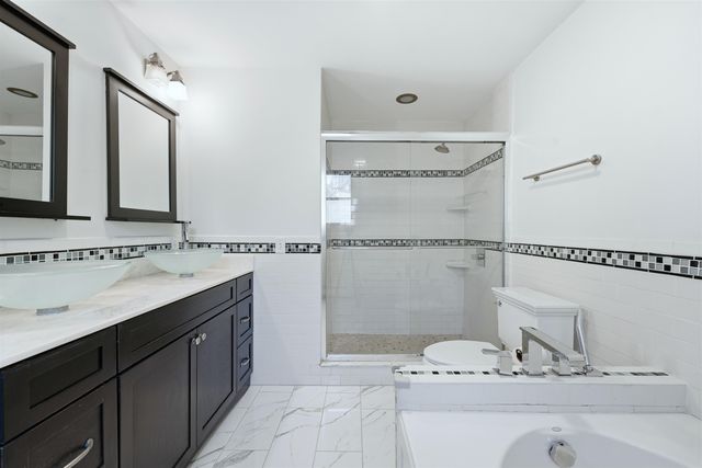 163 HIGHWOOD AVE, Weehawken, NJ 07086