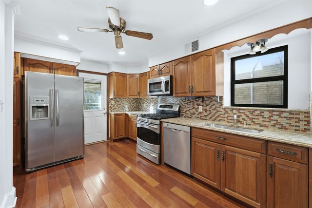 163 HIGHWOOD AVE, Weehawken, NJ 07086